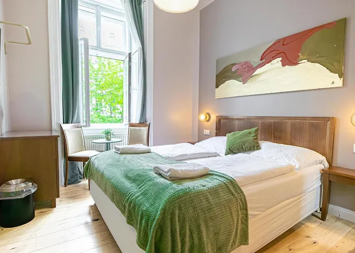 Appartement 1 Aprt & 5 Stylish Rooms, Comfort & Convenience Combined Wenen