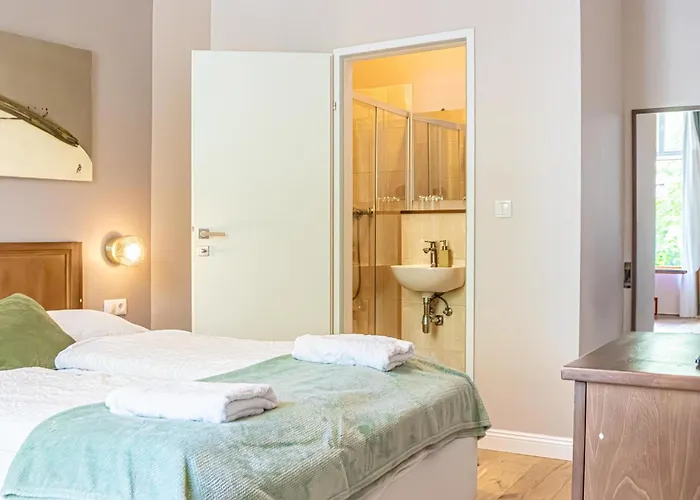 1 Aprt & 5 Stylish Rooms, Comfort & Convenience Combined Appartement Wenen